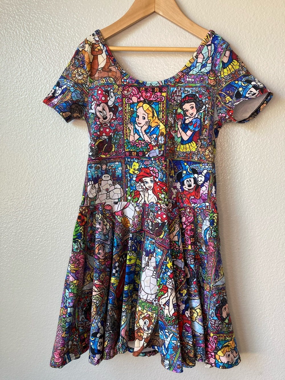 Wild Rich Kids Disney princess stained glass print dress Snow White sz 13/14